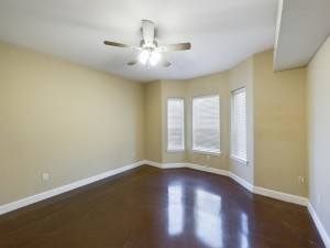 Apartments in Baton Rouge, LA - Two Bedroom Apartment - Bedroom with Lots of Windows - Desoto 1110 